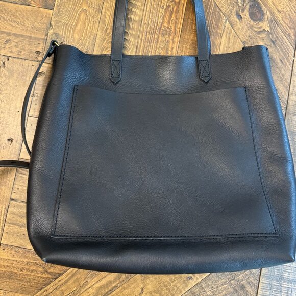 Madewell Handbags - Madewell Leather Transport Tote